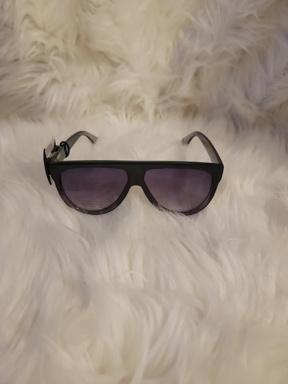 Simply Vera Vera Wang Black Frame Sunglasses with Purple Lenses - Picture 1 of 3